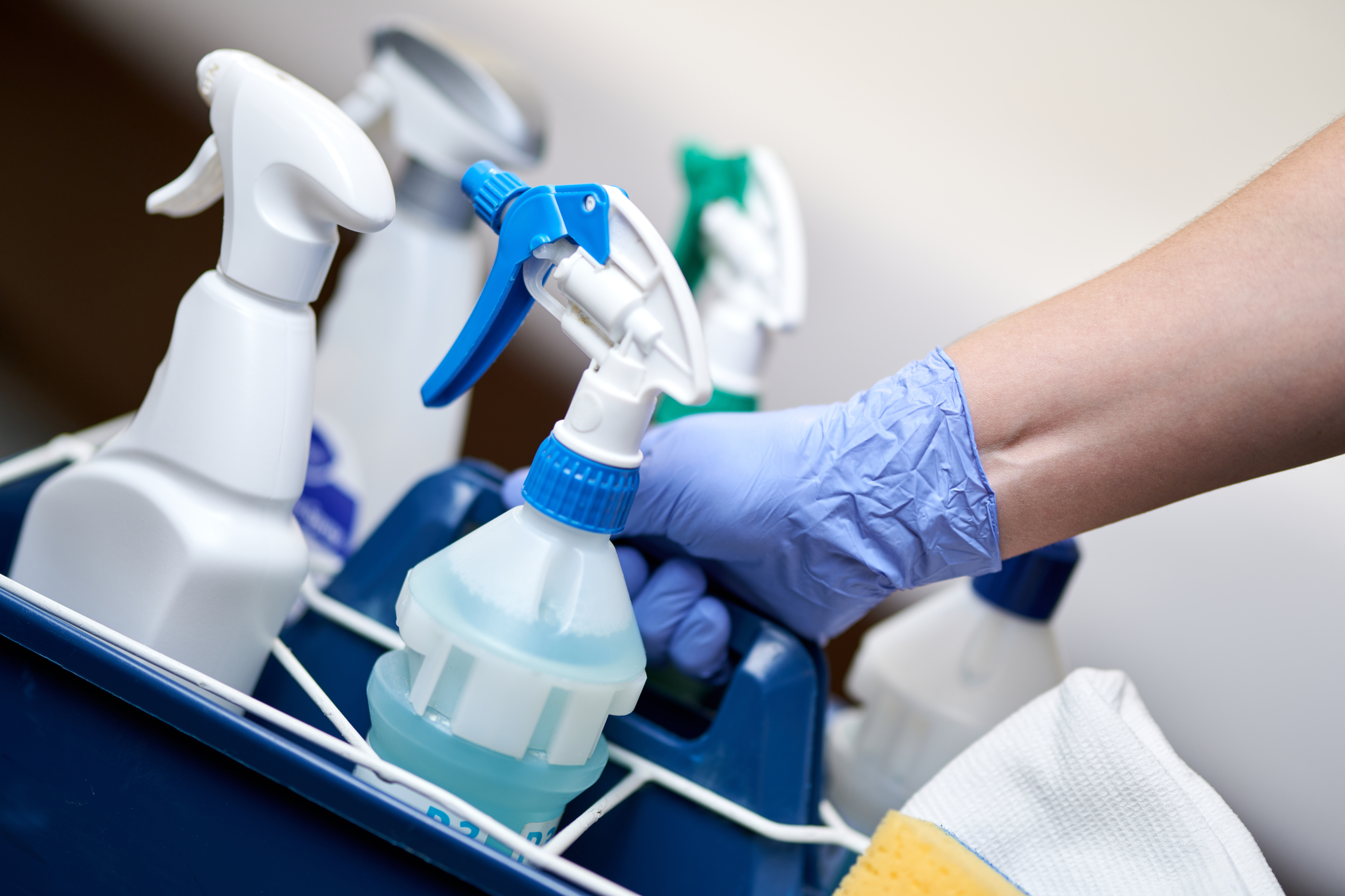 Office cleaning service for businesses and shared workspaces